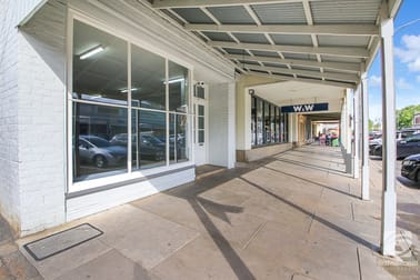 17 Camp Street Beechworth VIC 3747 - Image 1