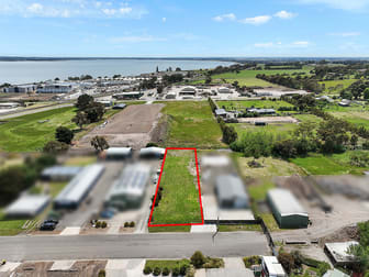 27 Saunders Street Colac VIC 3250 - Image 2