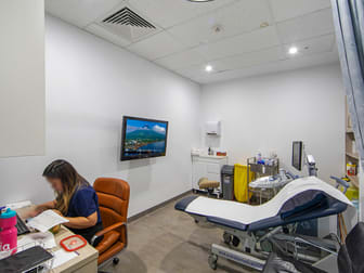 11/12 Jarrett Street North Gosford NSW 2250 - Image 3