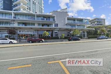 402 & 404/1 Como Crescent Southport QLD 4215 - Image 3