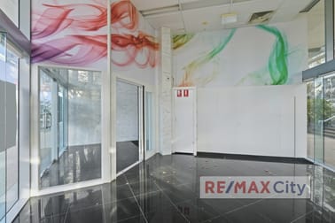 402 & 404/1 Como Crescent Southport QLD 4215 - Image 3