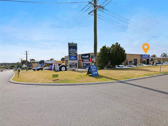 4/11 Prindiville Drive Wangara WA 6065 - Image 2
