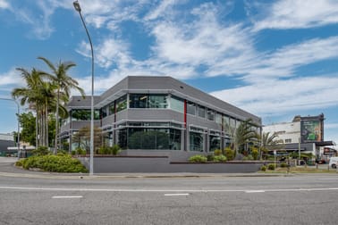 32 Logan Road Woolloongabba QLD 4102 - Image 2
