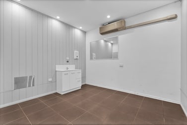 4/85 Mooloolaba Esplanade Mooloolaba QLD 4557 - Image 2