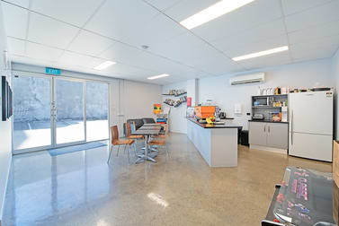 2/19 Redcliffe Gardens Drive Clontarf QLD 4019 - Image 3