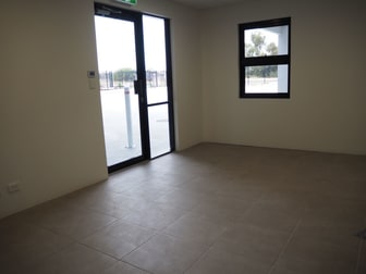 1/86 Christable Way Landsdale WA 6065 - Image 3
