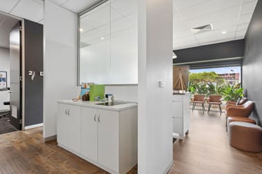 12/1140 Nepean Highway Mornington VIC 3931 - Image 3