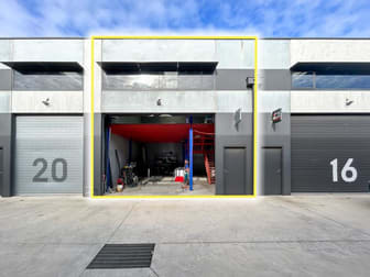 18 Rosie Place Altona VIC 3018 - Image 2