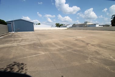 31 Macaulay Road Emerald QLD 4720 - Image 2