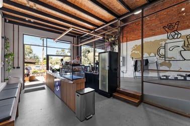 8 Olive Grove Ringwood VIC 3134 - Image 2