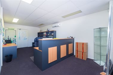 2/35 Mordaunt Circuit Canning Vale WA 6155 - Image 2