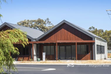 1 & 4/90 Bussell Highway Cowaramup WA 6284 - Image 2