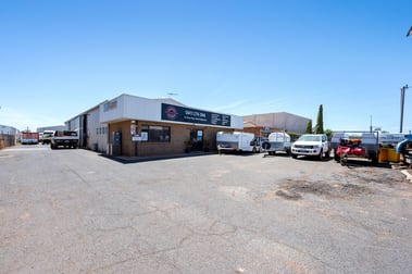 14 Close Way West Kalgoorlie WA 6430 - Image 1