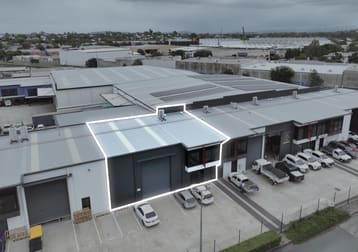 2/252 Earnshaw Road Northgate QLD 4013 - Image 1