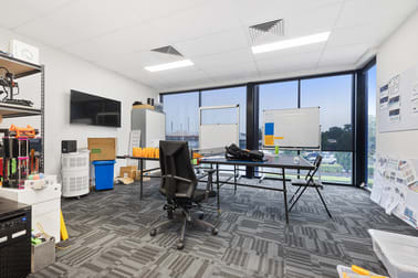 2/252 Earnshaw Road Northgate QLD 4013 - Image 3