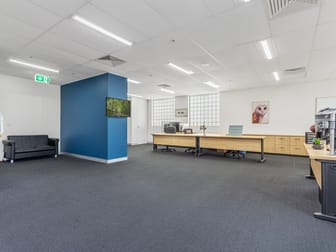 Click to view all images Unit 301/354 Eastern Valley Way Chatswood NSW 2067 - Image 3