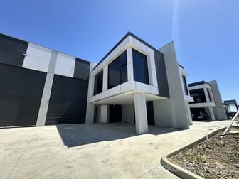 2/3 Hampden Road Cranbourne West VIC 3977 - Image 3