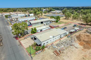For Lease or Sale/17 McCosker Emerald QLD 4720 - Image 1