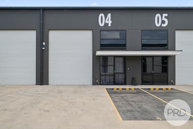 4/24 Houtman Street Wagga Wagga NSW 2650 - Image 1
