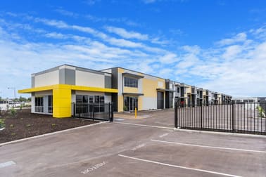 9/4 Wicks Street Bayswater WA 6053 - Image 2