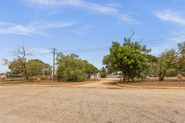 8 Lucas Street Broome WA 6725 - Image 2