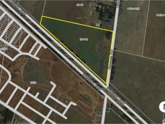 Click to view all images 66-114 Paynes Road Grangefields VIC 3335 - Image 3