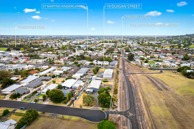 19 Duigan Street Mount Gambier SA 5290 - Image 2