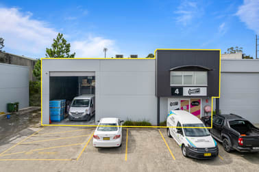 Click to view all images 4/3 O'Hart Close Charmhaven NSW 2263 - Image 1