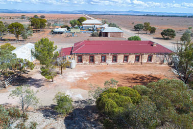 Click to view all images 32-34 MAIN STREET Hammond SA 5431 - Image 2