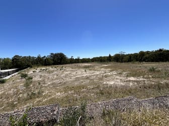 Click to view all images 96 Stenhouse Drive Cameron Park NSW 2285 - Image 3