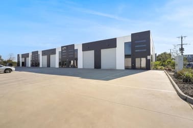 Unit 2/7 Sharnet Circuit Pakenham VIC 3810 - Image 1