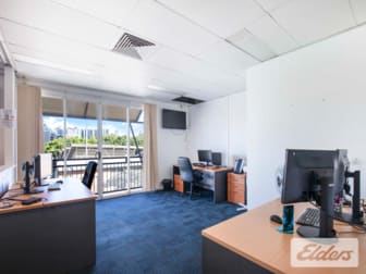 2/7 O'Connell Terrace Bowen Hills QLD 4006 - Image 2