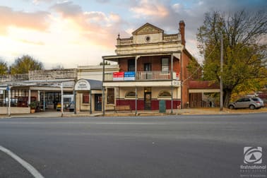 32 Ford Street Beechworth VIC 3747 - Image 2