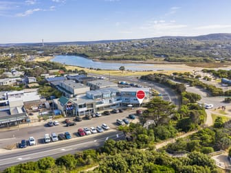 Click to view all images 1/143A Great Ocean Road Anglesea VIC 3230 - Image 2