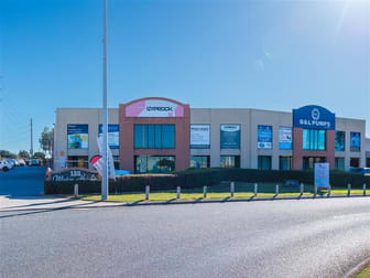 Click to view all images 2/133 Winton Road Joondalup WA 6027 - Image 3