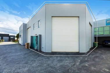 2/14 Fremantle Street Burleigh Heads QLD 4220 - Image 1
