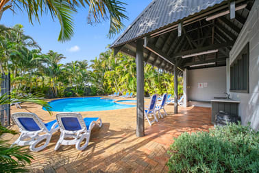 2 Lakeside Crescent Elizabeth Beach NSW 2428 - Image 3