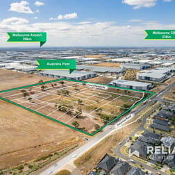 2/716 Dohertys Road Truganina VIC 3029 - Image 3