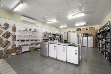 86 Bourbong Street Bundaberg Central QLD 4670 - Image 3