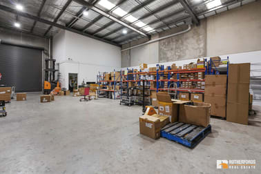 Click to view all images 2/38 Zakwell Court Coolaroo VIC 3048 - Image 2