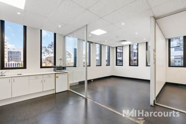 Click to view all images 29-33 Palmerston Cres South Melbourne VIC 3205 - Image 3