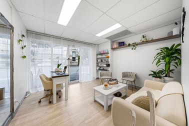 2/40 Annerley Road Woolloongabba QLD 4102 - Image 2