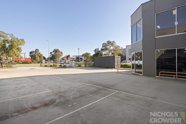 1/10 Silkwood Rise Carrum Downs VIC 3201 - Image 3