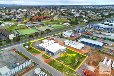 372 Albany Highway Orana WA 6330 - Image 1