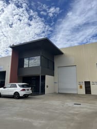 2/70 Discovery Drive Bibra Lake WA 6163 - Image 1