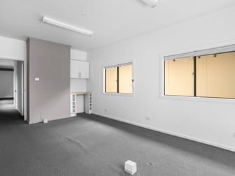 6/17 Carbine Way Mornington VIC 3931 - Image 3
