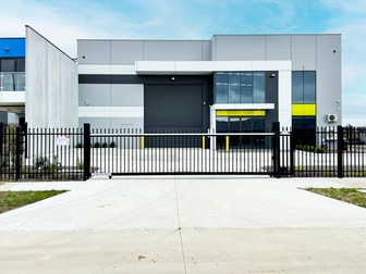 24 Silvretta Court Clyde North VIC 3978 - Image 1