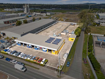 352 South Pine Road Brendale QLD 4500 - Image 1