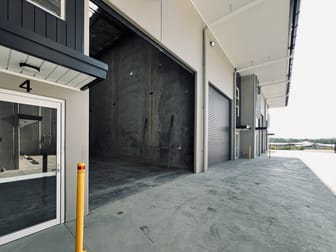4/33 Accolade Avenue Morisset NSW 2264 - Image 2