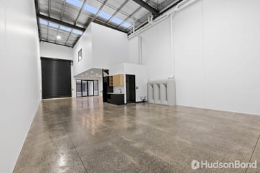 Click to view all images 5/51 Merrindale Drive Croydon South VIC 3136 - Image 2